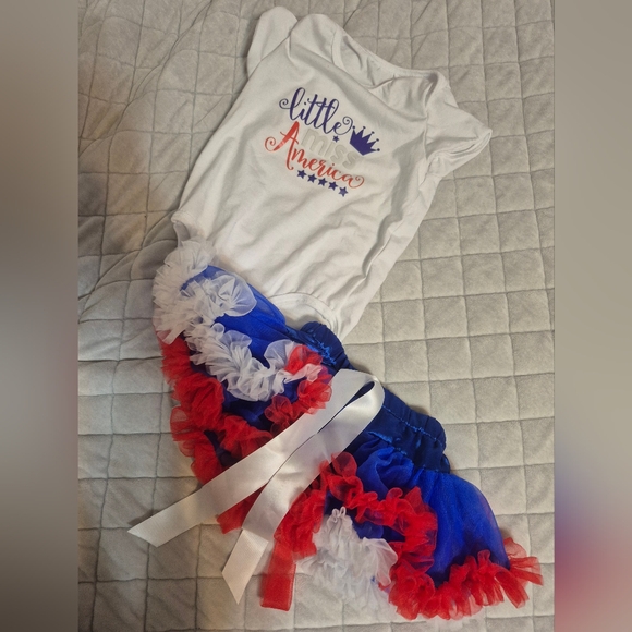 Little America Baby Outfit with Ruffled Skirt - Picture 1 of 3